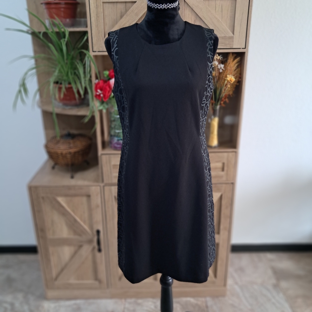 Calvin Klein Sz 12 Sheath Cocktail Evening Dress Black Monogram Back Zip Sexy